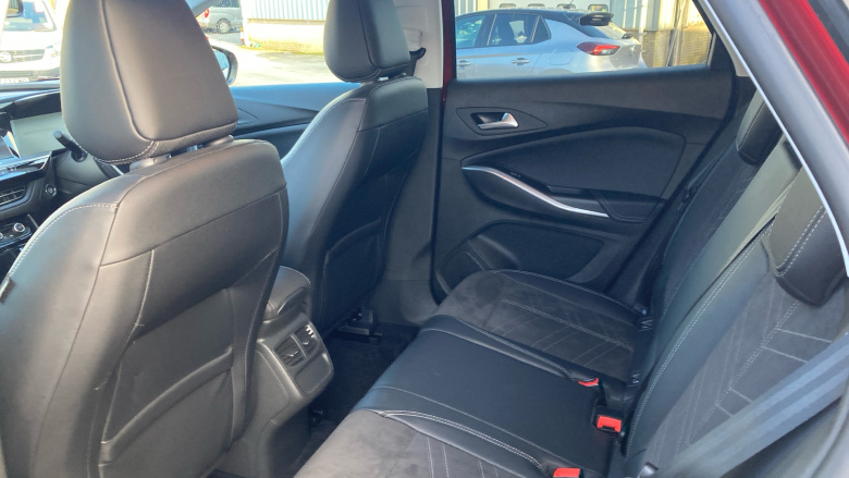 Vauxhall Grandland 1.2 Turbo Ultimate 5dr Petrol Hatchback